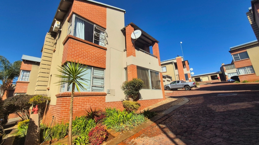 2 Bedroom Property for Sale in Dassie Rand North West